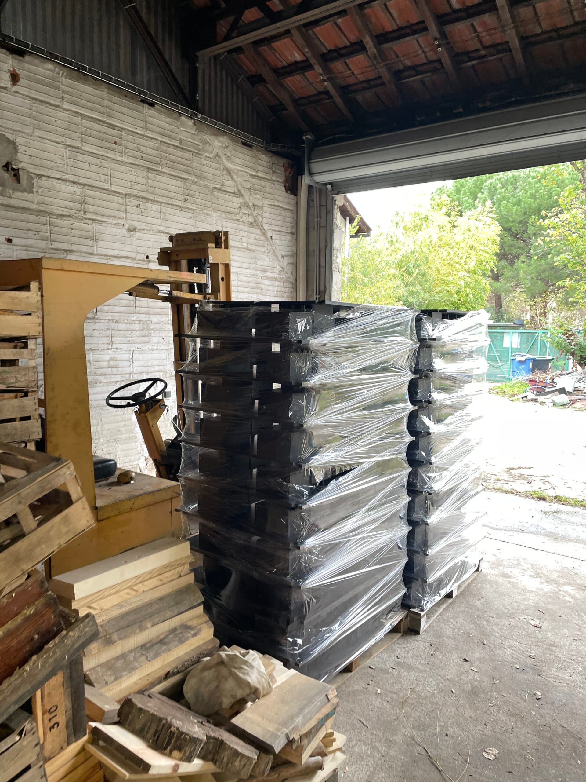 Aeronautical Subcontracting: HDPE Machining for A320 Assembly Trolleys